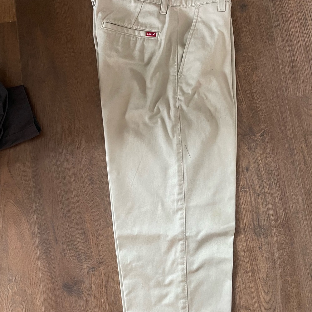 Men’s Levi 28x30 dress pants